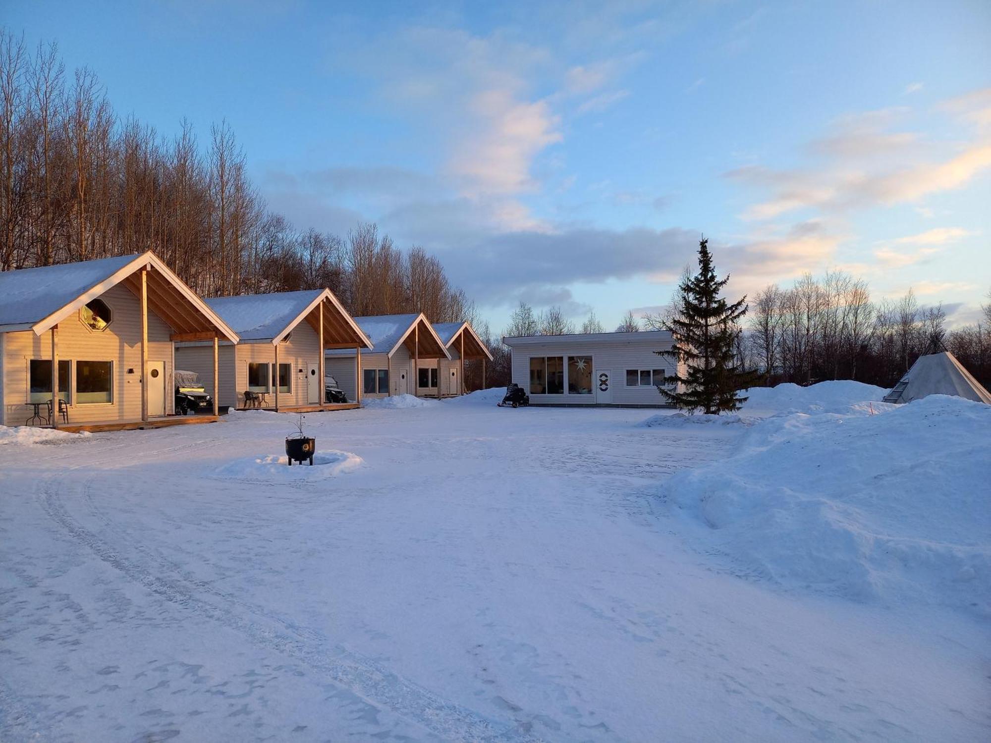 Atte Arstider Lodge Neiden Buitenkant foto
